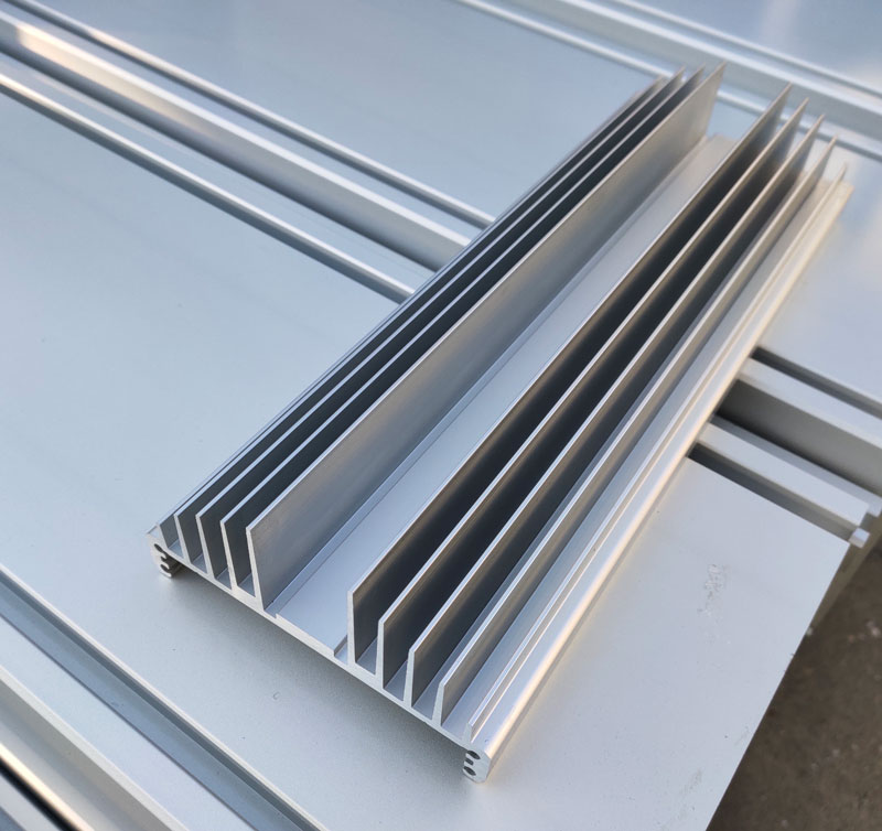 铝型材散热器